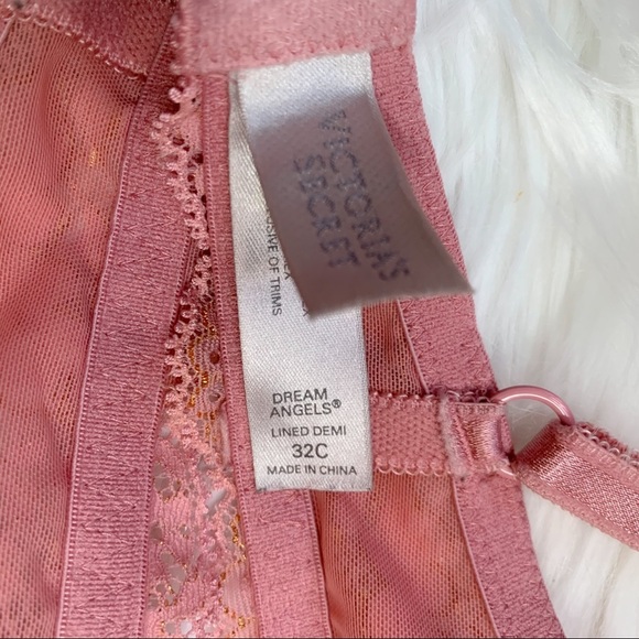 Victoria’s Secret Dream Angels Bra Garter Set, 32C - Picture 7 of 7